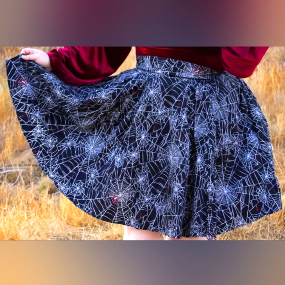 Little Jun Pleated Box Skirt 2X Black Widow Spider Web Print Sateen Pinup Coutur